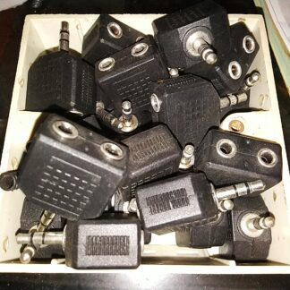 Jack Splitter Audio 3.5mm Male to Female 3.5 
(2 x Female)